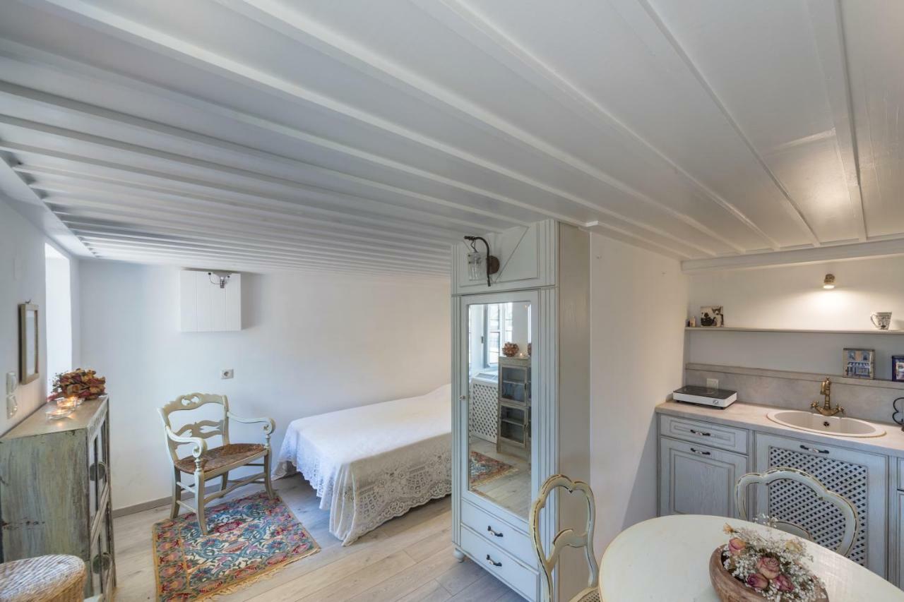 Dellagracia Mansion In Poseidonia Syros Villa Posidhonía Екстериор снимка