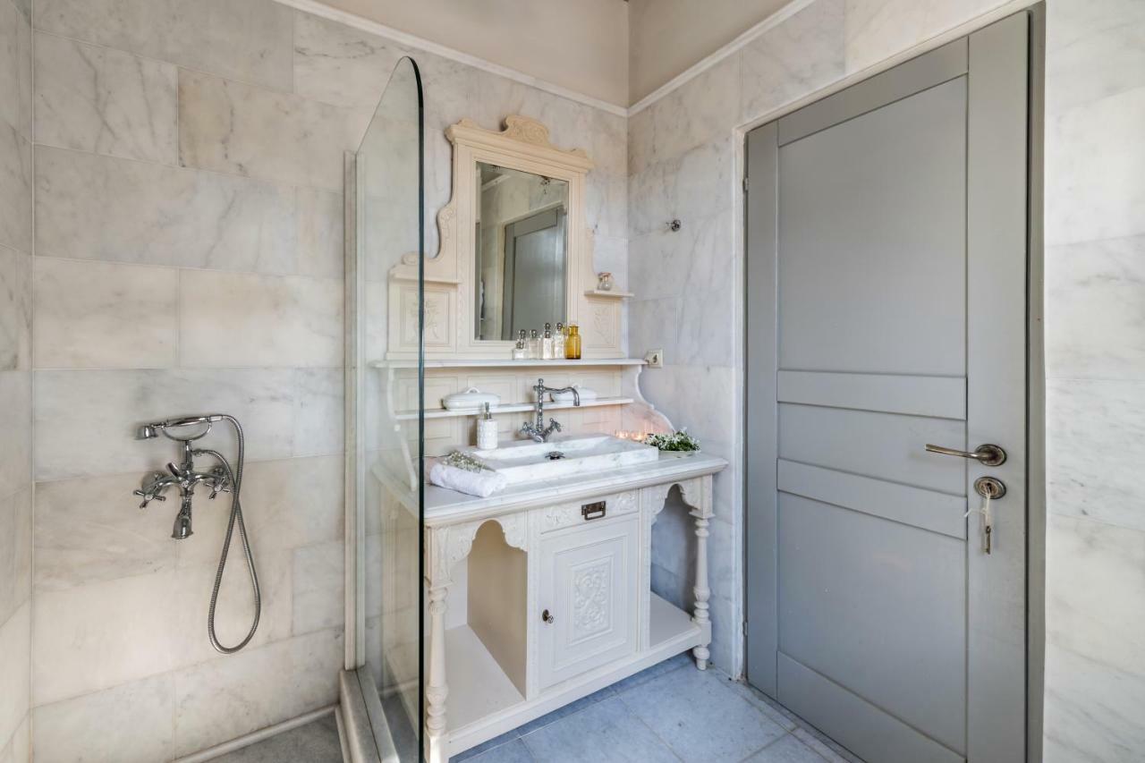 Dellagracia Mansion In Poseidonia Syros Villa Posidhonía Екстериор снимка